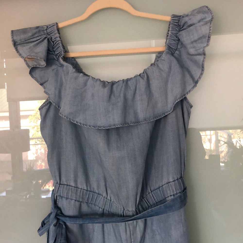 NWT Loft Chambray Off Shoulder / On Shoulder Ruffle Jumpsuit with Belt & Pockets